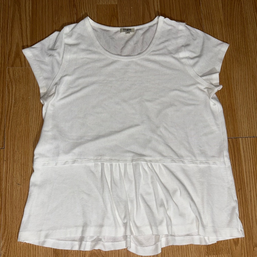 3/$20 🏷️Umgee white top ruffle detailing women’s Med